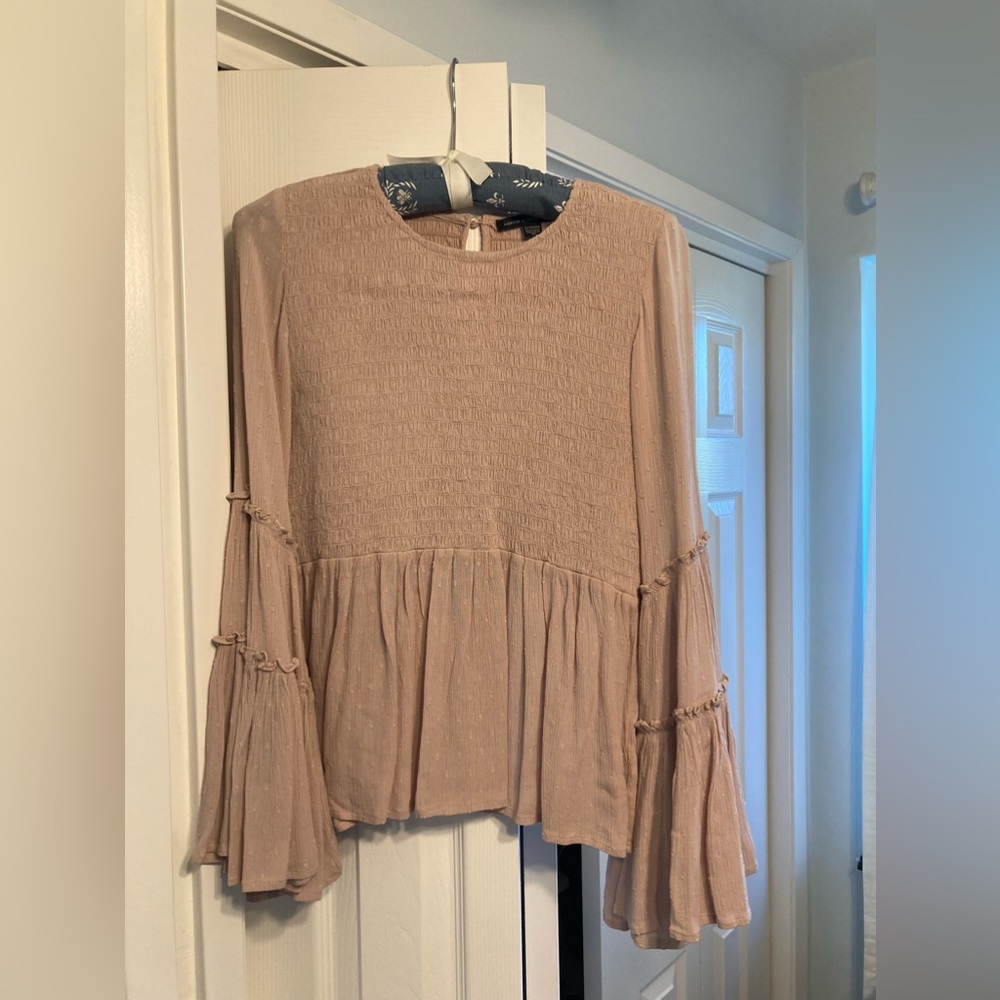 Women’s long sleeved top. XS Rayon/cotton.